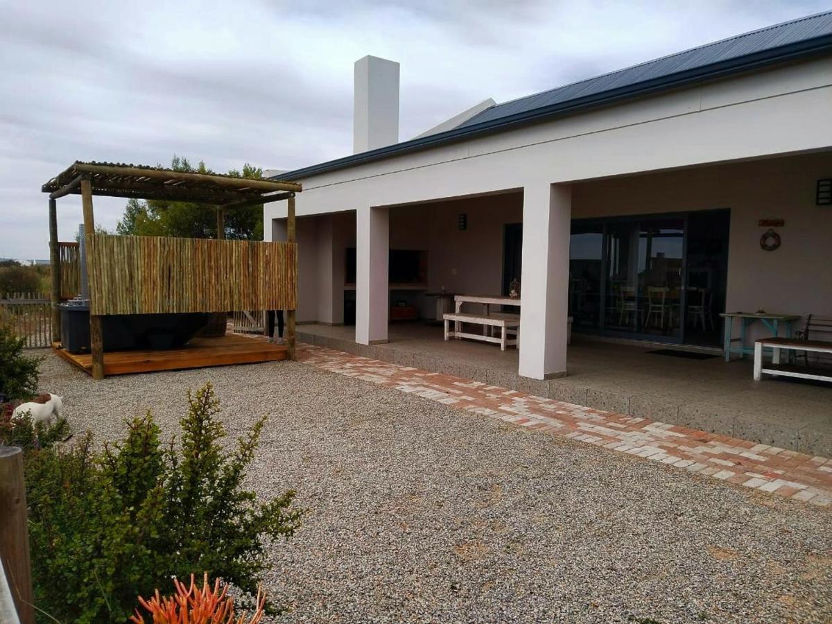 Camelot Cottages Langebaan Exteriör bild